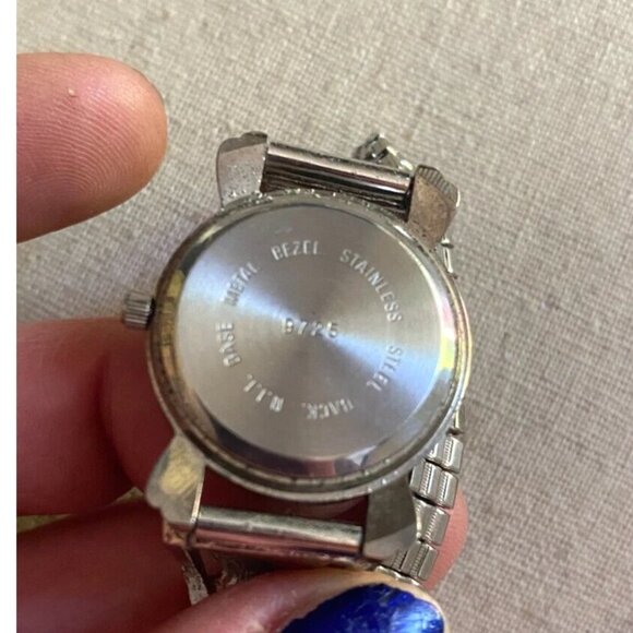 VINTAGE Collezioni Harlequin Art Deco Silver-tone Stretch bracelet Wrist Watch - Picture 4 of 5